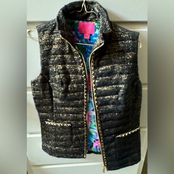 Lilly Pulitzer Jackets & Blazers - Lilly Pulitzer Noella reversible vest Onyx Sz Small